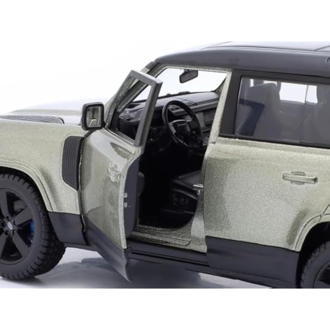 Bburago Land Rover Defender – 1:24 Scale Die-Cast Model SUV, Green