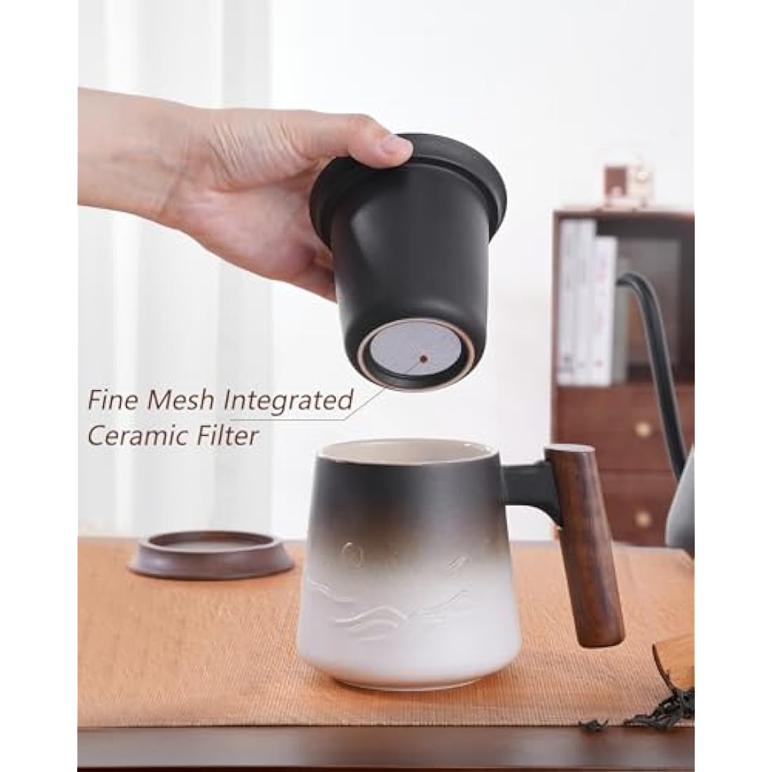 ZENS Ceramic Tea Infuser Mug with Wood Handle and Lid – 430ml Blue