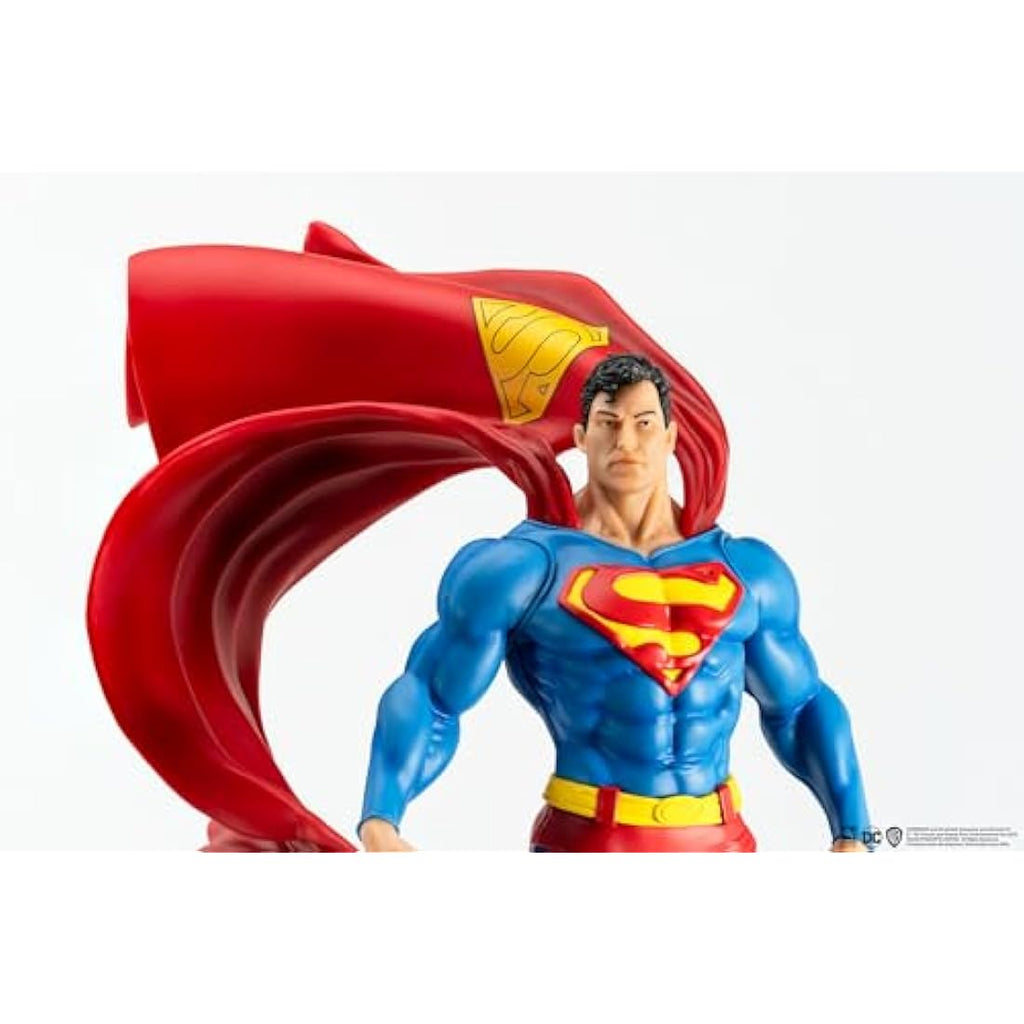 Superman Classic Version 1:8 Scale Statue | DC Heroes Previews Exclusive