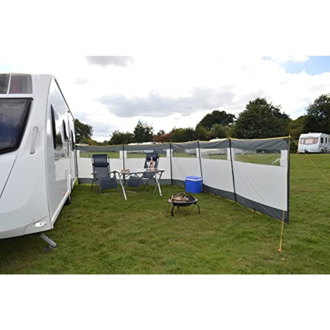 Bits4Reasons 5 Panel Steel Poled Camping Windbreak with Windows - 8m