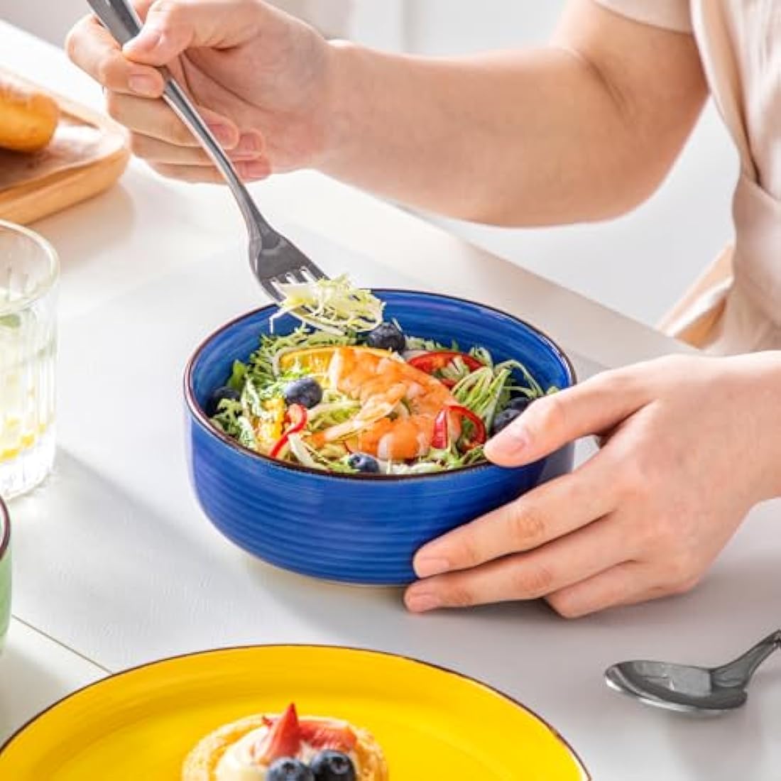 vancasso Bonita 18-Piece Dinner Set | Handpainted Stoneware for 6