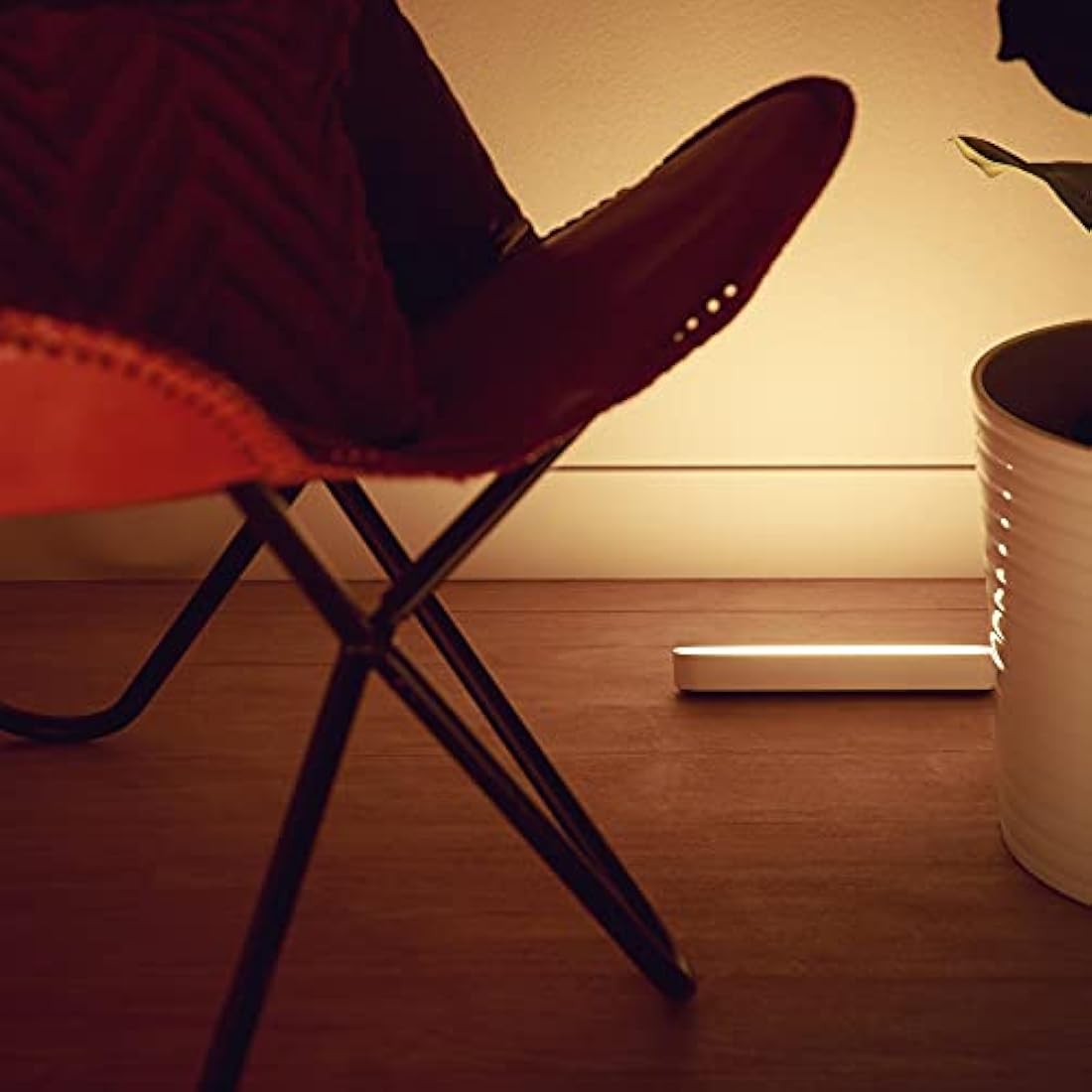 Philips Hue Play Smart Light Bar - White & Color Ambiance Base Unit