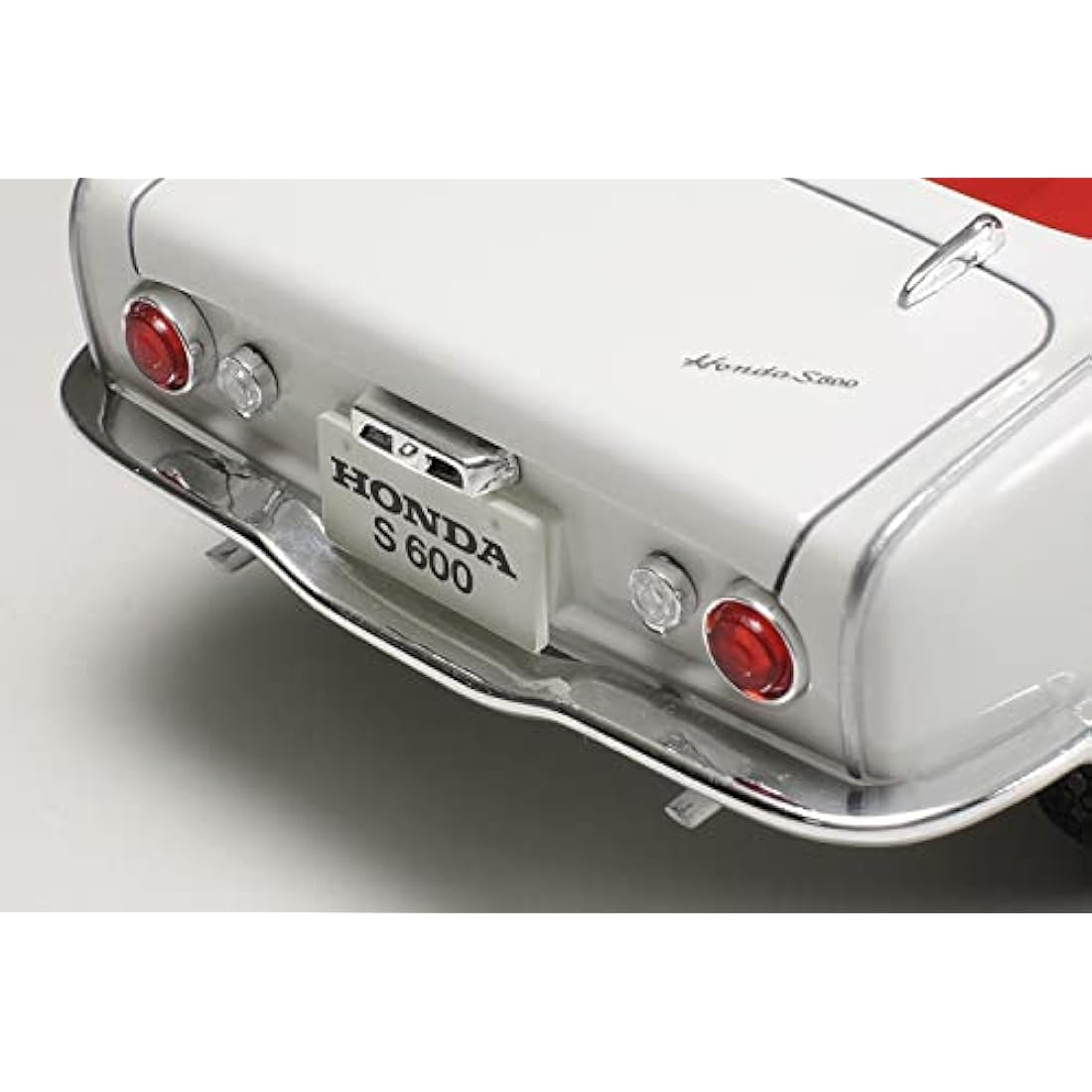Tamiya Honda S600 Cabrio Hardtop Model Kit - 1:24 Scale Plastic Car