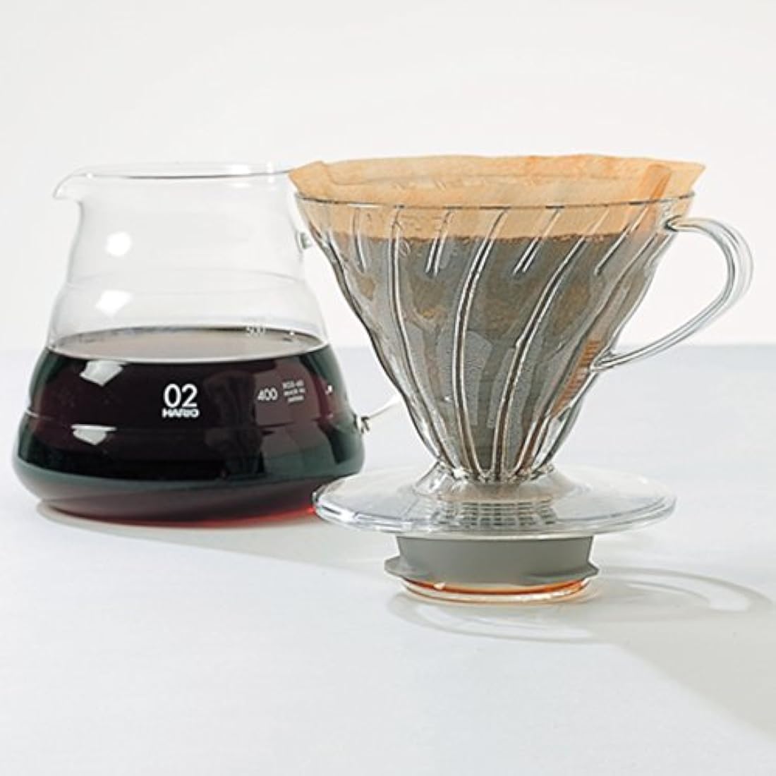 Hario V60 Range Server – 600ml Heat-Proof Glass Coffee Carafe, White
