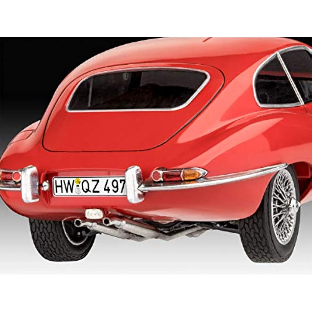 Revell Jaguar E-Type Coupé Model Kit – 1:24 Scale Plastic Model