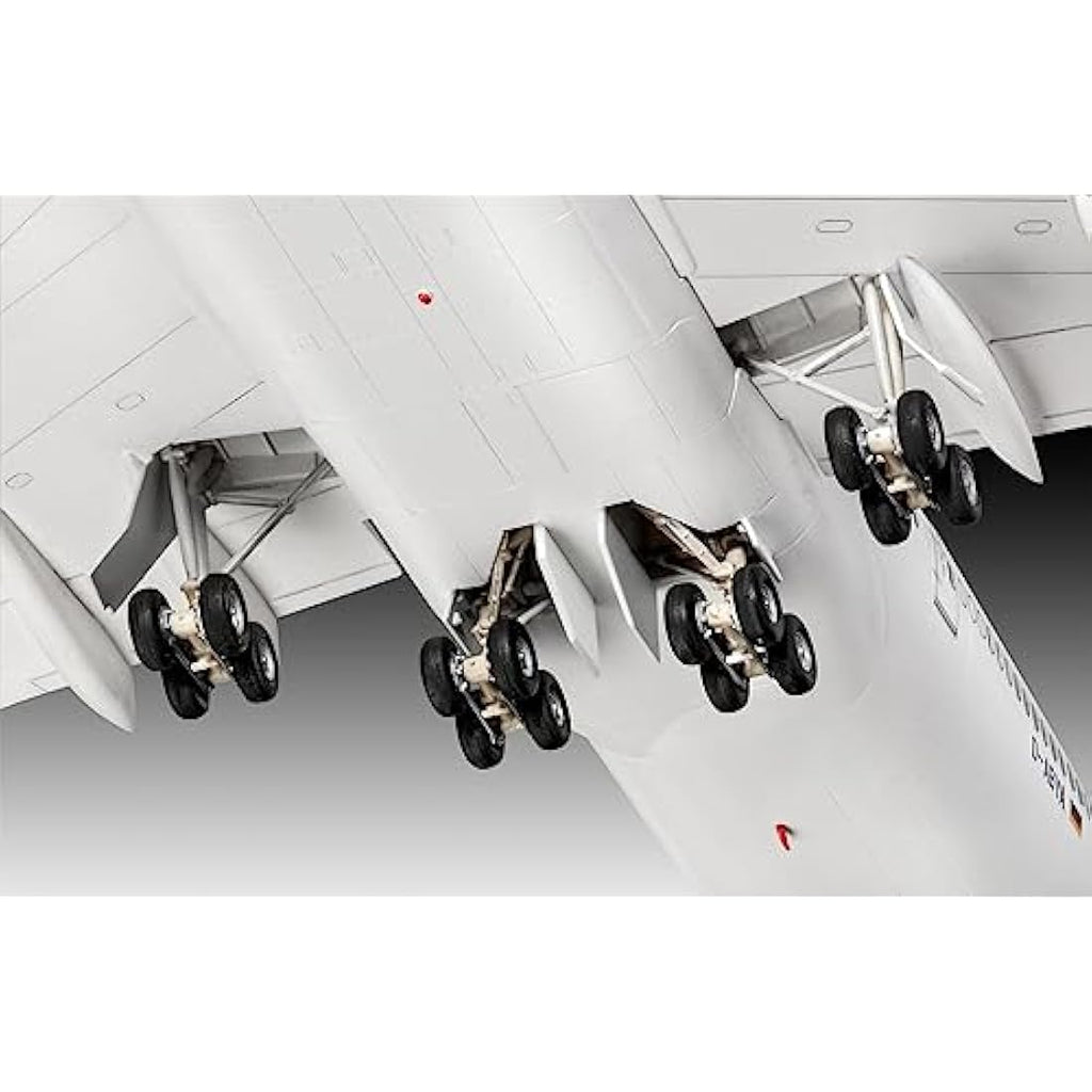 Revell Boeing 747-8 Lufthansa New Livery 1:144 Scale Model Kit