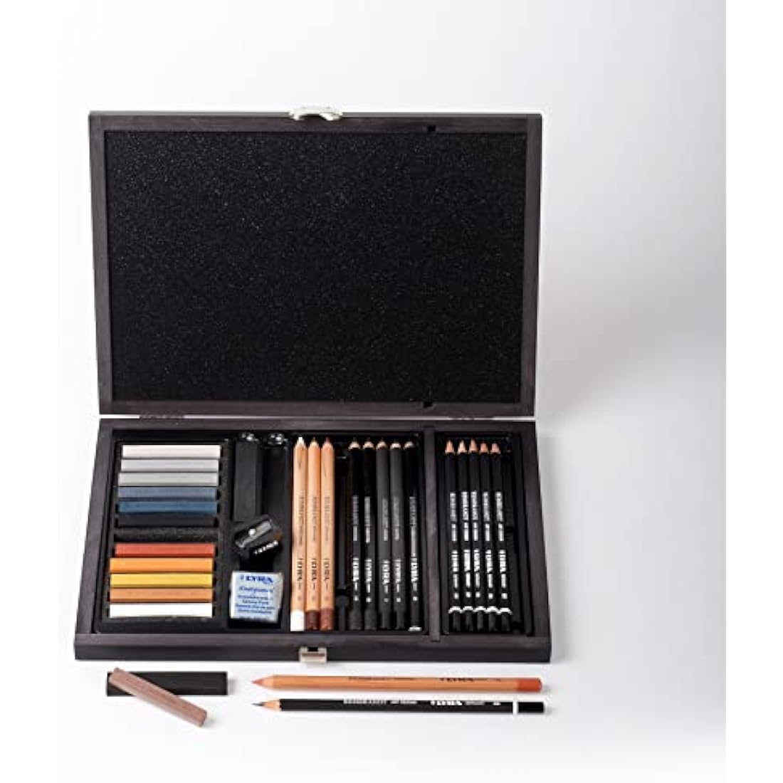 LYRA Rembrandt Art Specials Sketching Set | 32 Piece Drawing Pencils