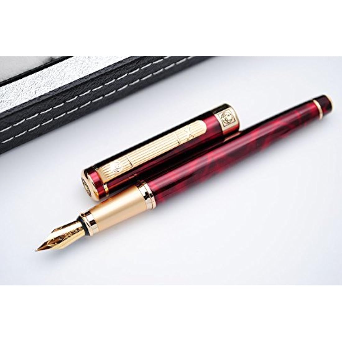 Picasso 902 Gentleman Fountain Pen – Carnelian Red with Medium Nib