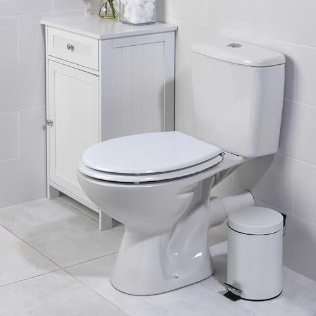 Beldray O-Shaped Toilet Seat – White Tongue & Groove Wooden Cover