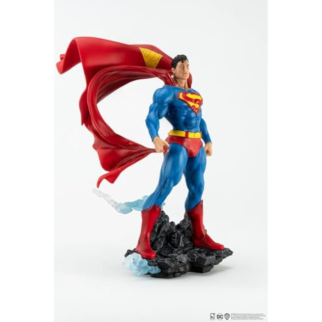 Superman Classic Version 1:8 Scale Statue | DC Heroes Previews Exclusive