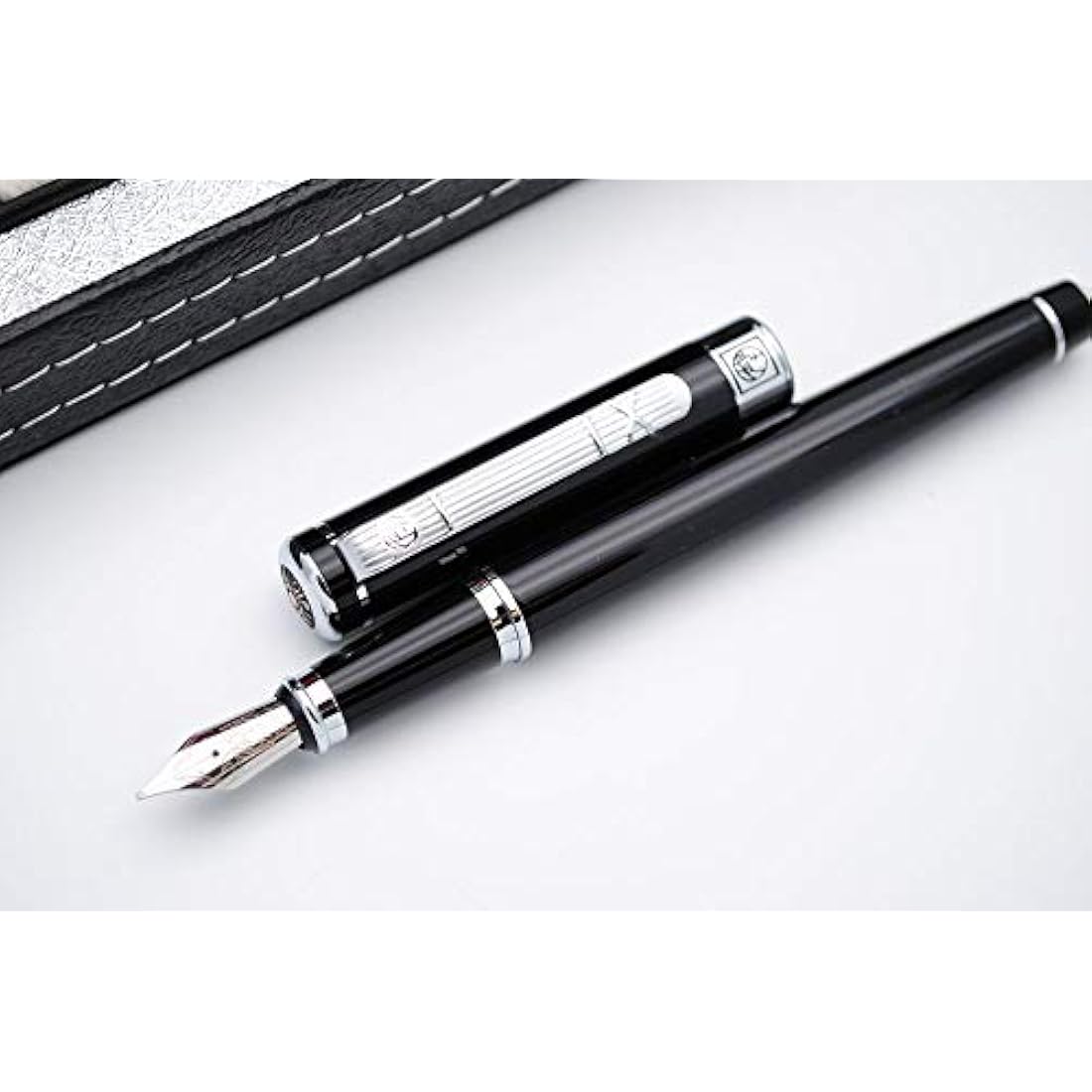 Picasso 902 Gentleman Fountain Pen - Platinum Clip with Gift Box