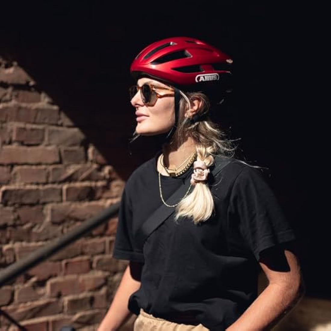 ABUS PowerDome Road Bike Helmet – Lightweight Aerodynamic Cycling Gear
