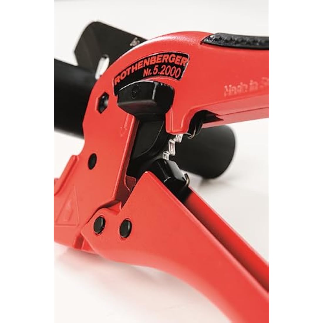 Rothenberger Rocut 42mm Plastic Pipe Shear | Ratchet Cutting Tool