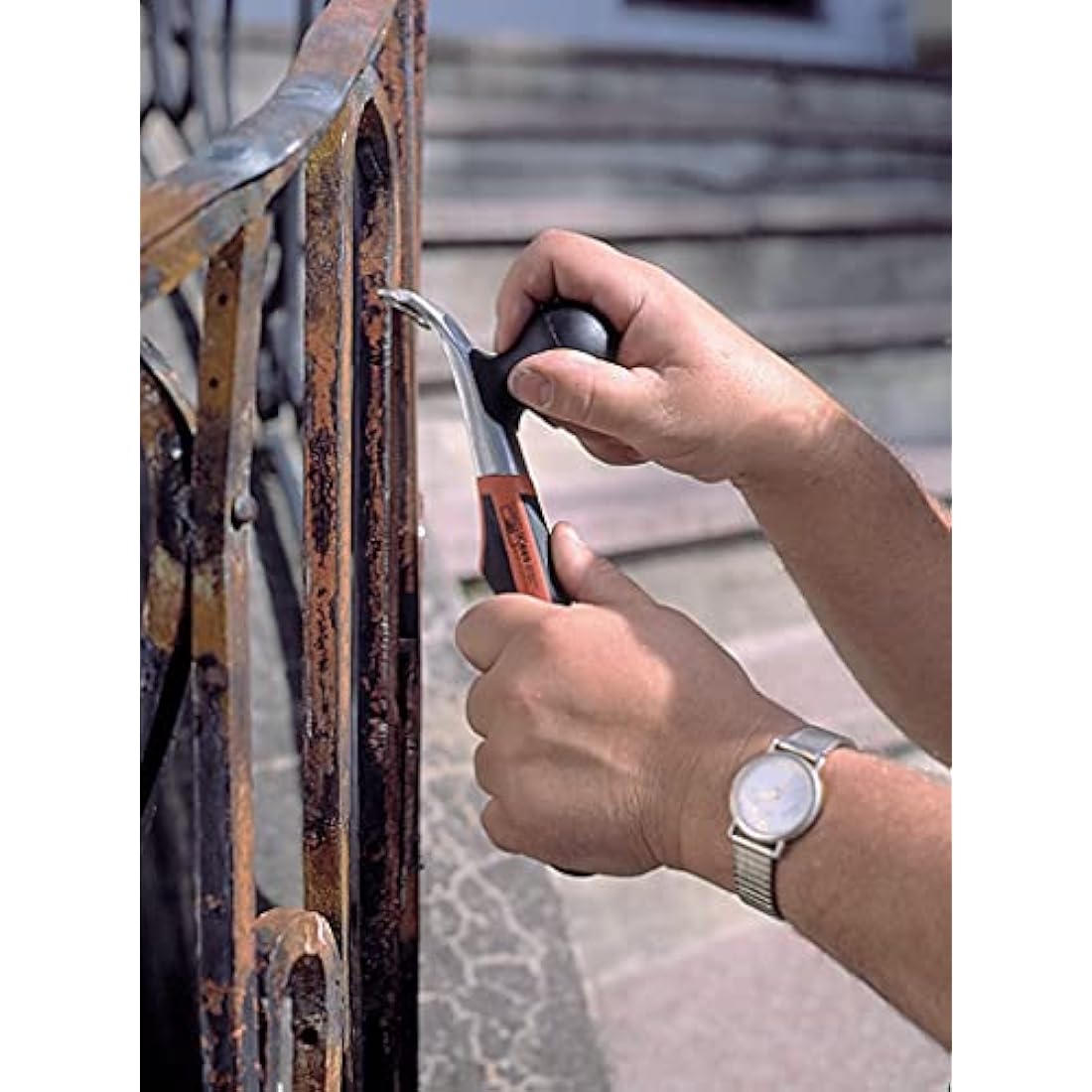 Bahco 665 Heavy Duty Paint Scraper – Carbide Edged for Wood & Metal