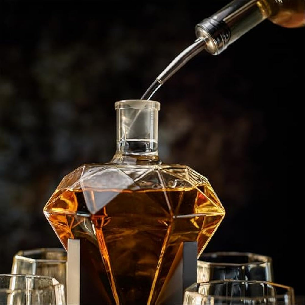 Whisiskey Diamond Whiskey Decanter Set - 1000ml Carafe with 4 Glasses