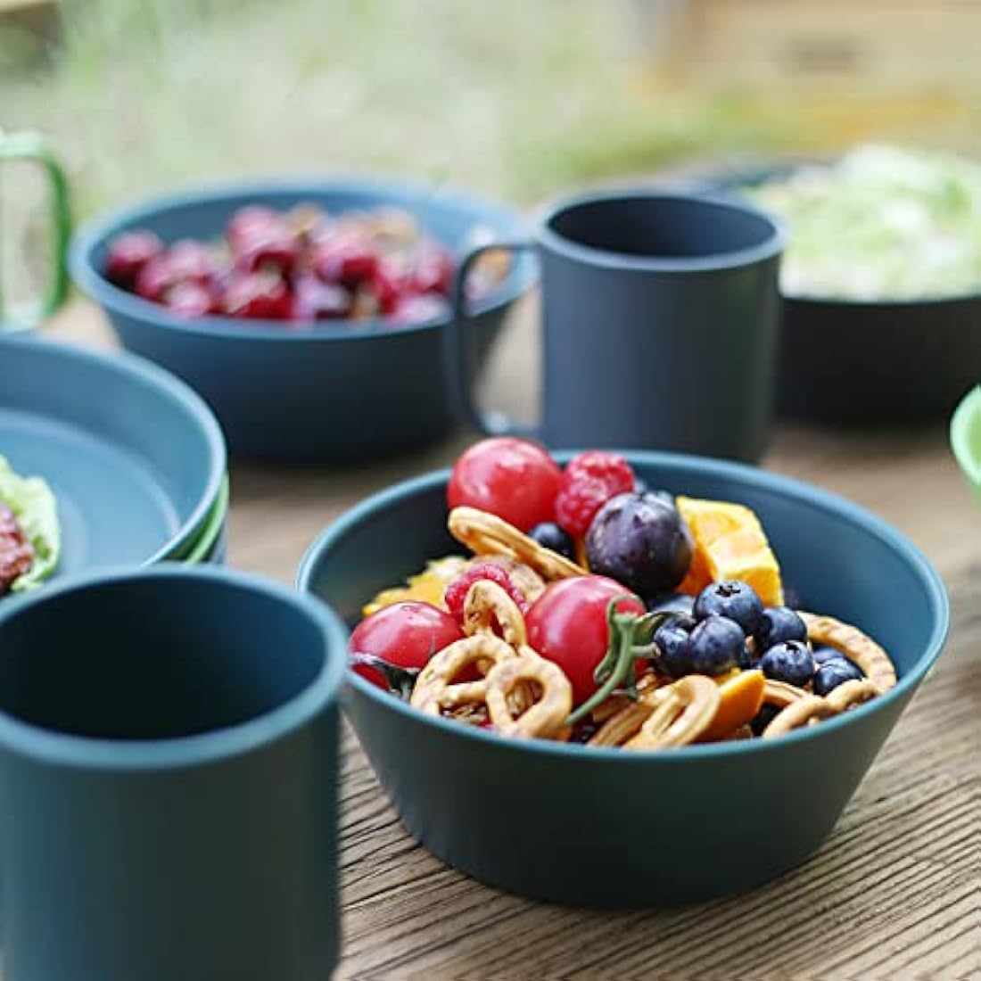 Greentainer 12-Piece Unbreakable Plastic Dinnerware Set for Camping