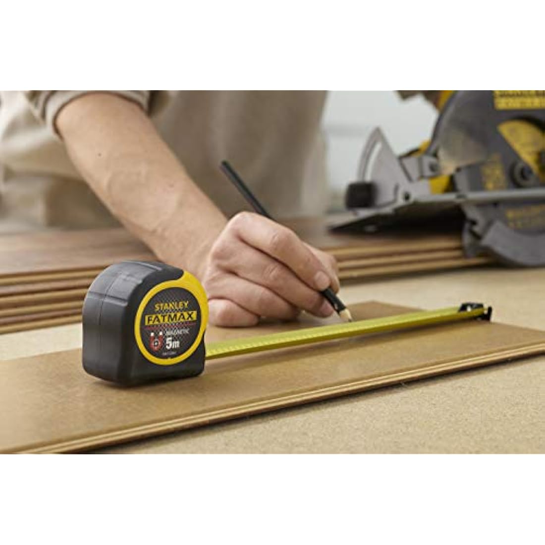 Stanley Blade Armor Metric Tape Measure – 5M Shock Resistant Tool