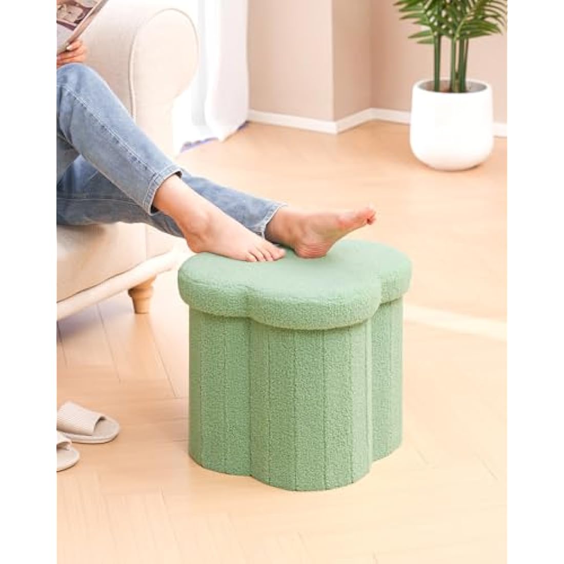 Boucle Storage Ottoman – Folding Teddy Fabric Toy Chest