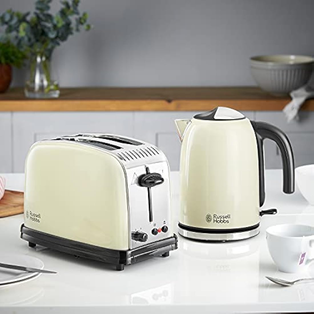 Russell Hobbs 1.7L Electric Kettle – Cream Stainless Steel Fast Boil