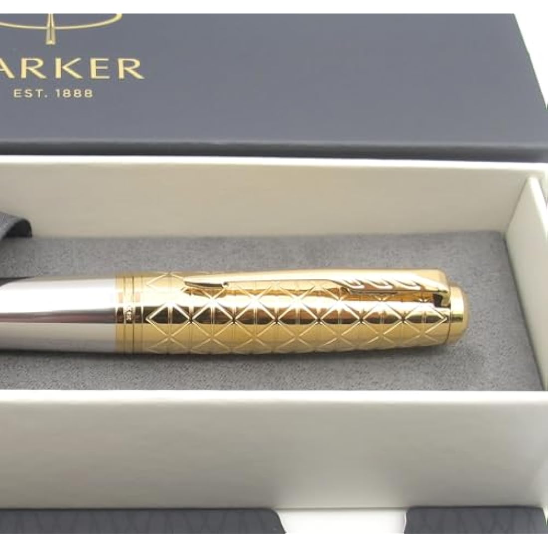 Parker Urban Premium Fountain Pen – Aureate Gold, Medium Nib