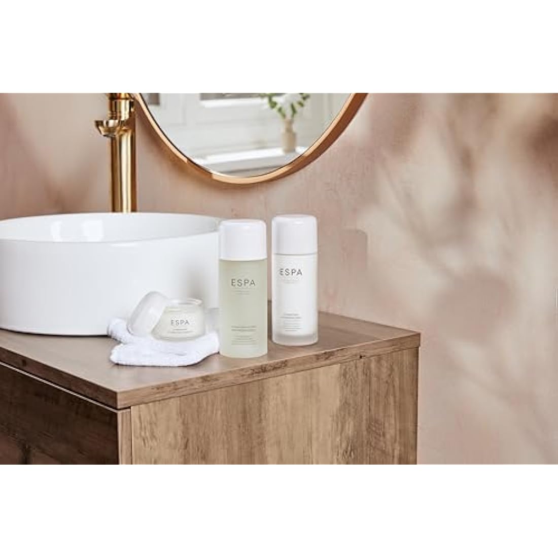 ESPA Hydrating Cleansing Milk - 200ml Gentle Almond & Chamomile Cleanser
