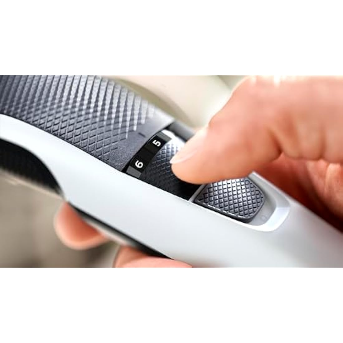 Philips Series 3000 Beard Trimmer – Cordless Lift & Trim BT3206/13