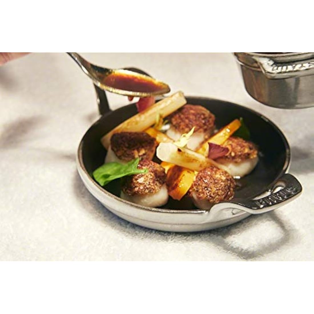 Staub Round Cast Iron Oven Dish - 20cm Matte Black Induction Cookware