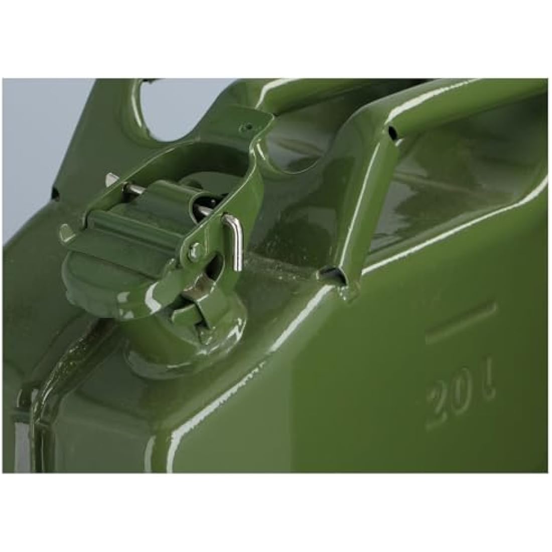 20L Metal Jerry Can – Durable Fuel and Gasoline Storage