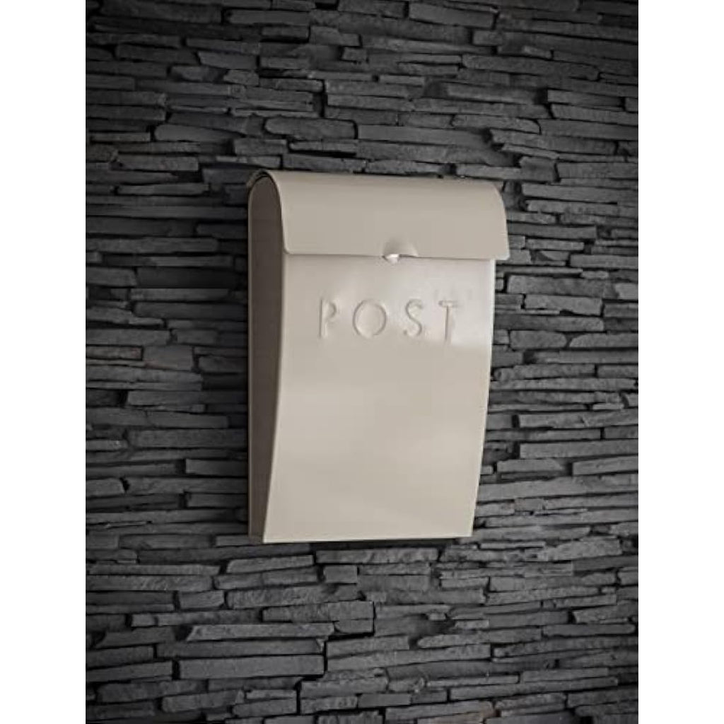 Garden Trading Wall Mounted Post Box – Lockable Steel Letterbox