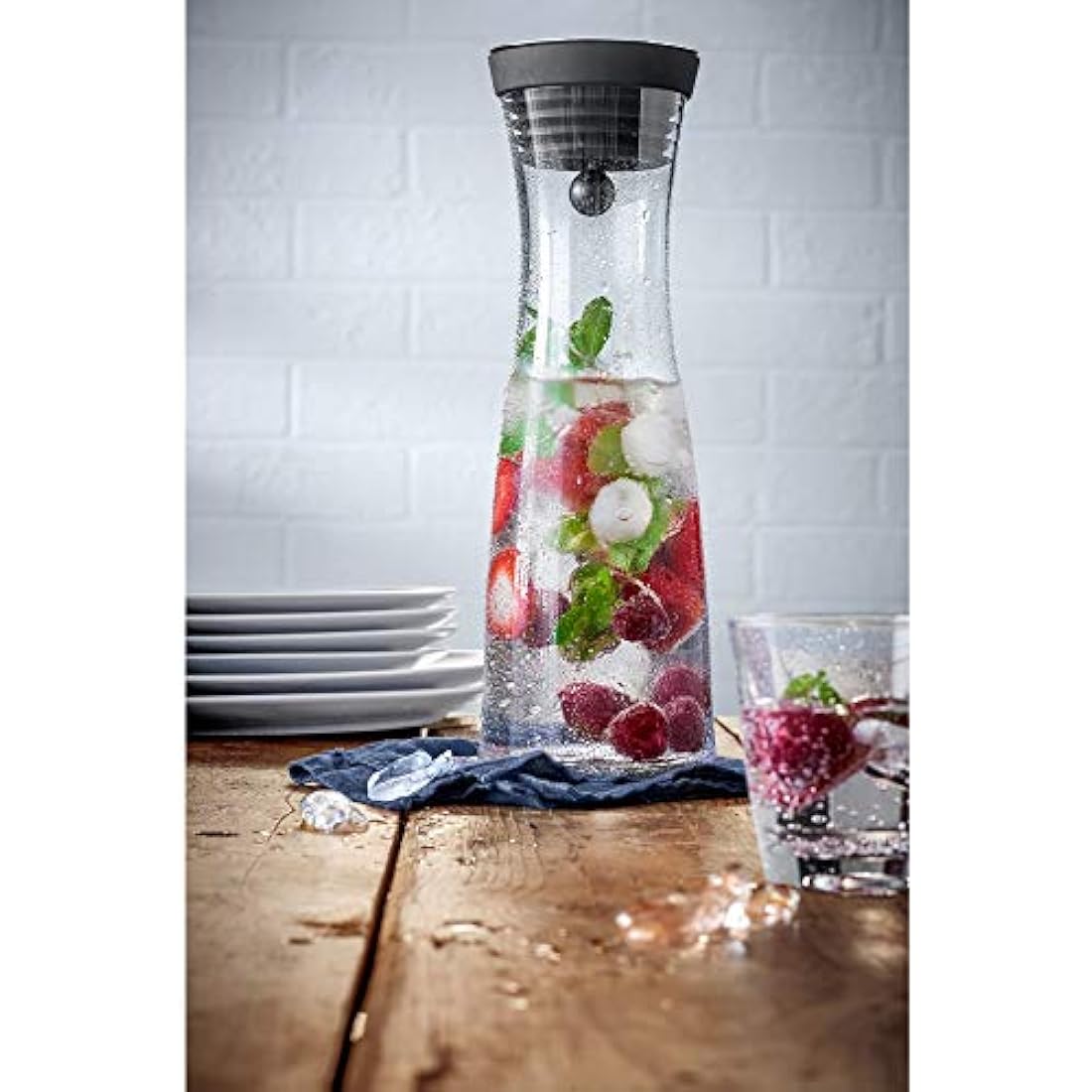WMF Basic Glass Water Decanter 1L | Stainless Steel Close-Up Stopper