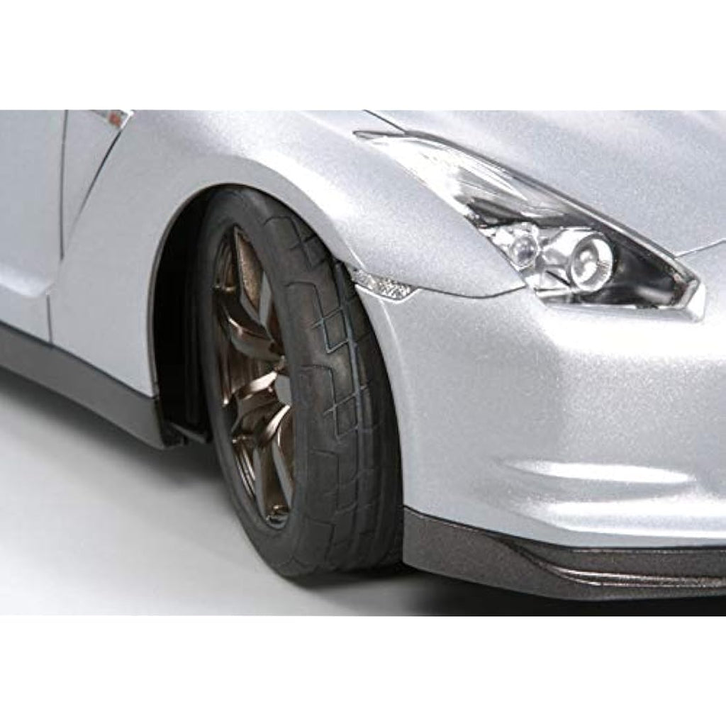 Tamiya Nissan GT-R Street Version 1:24 Scale Plastic Model Car Kit