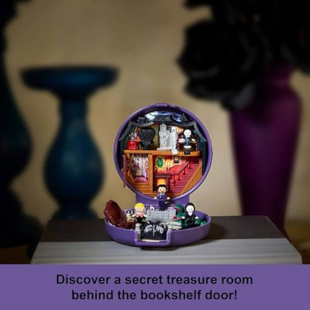 Polly Pocket The Addams Family Collector Compact Playset with 4 Dolls