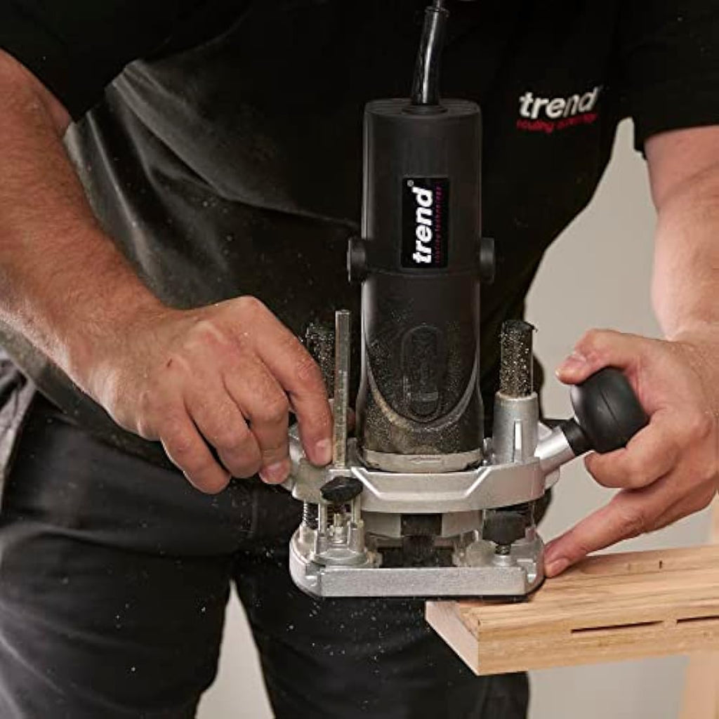 Trend T4 1/4 Inch Variable Speed Plunge Router - 850W Workshop Kitbox