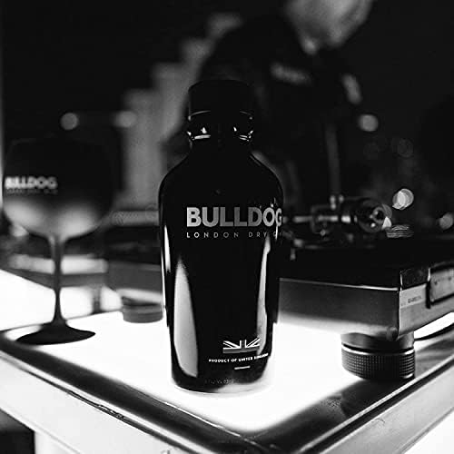 BULLDOG London Dry Gin – Premium Smooth Spirit with Exotic Botanicals, 70cl