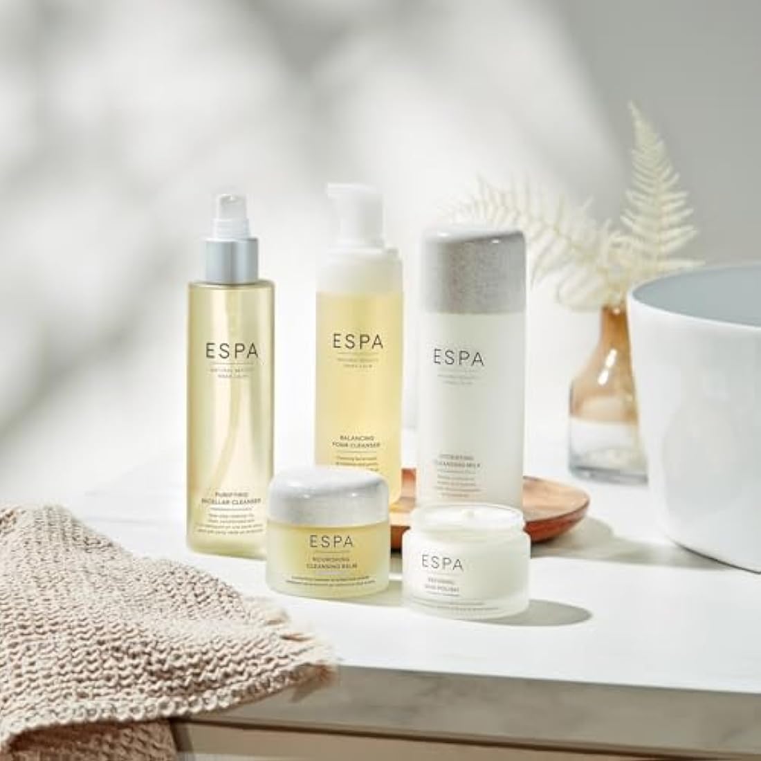 ESPA Hydrating Cleansing Milk - 200ml Gentle Almond & Chamomile Cleanser