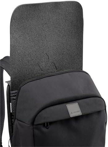 VAUDE Durable Hiking Daypack – Sustainable Outdoor Travel Rucksack