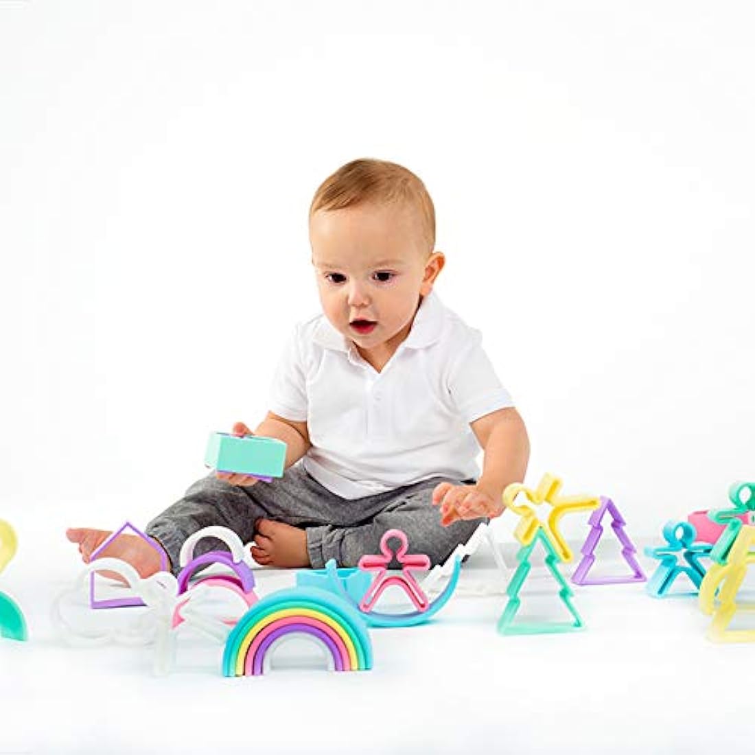 dëna Rainbow Silicone Toy – Pastel Open-Ended Stacking & Teething Toy