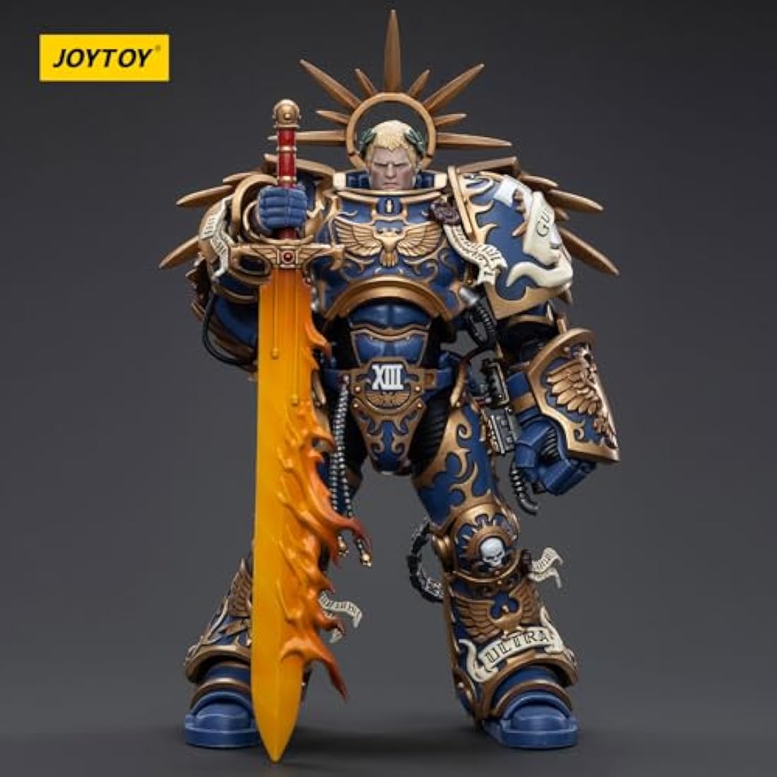 JoyToy Warhammer 40K Ultramarines Primarch Roboute Guilliman 1/18 Figure