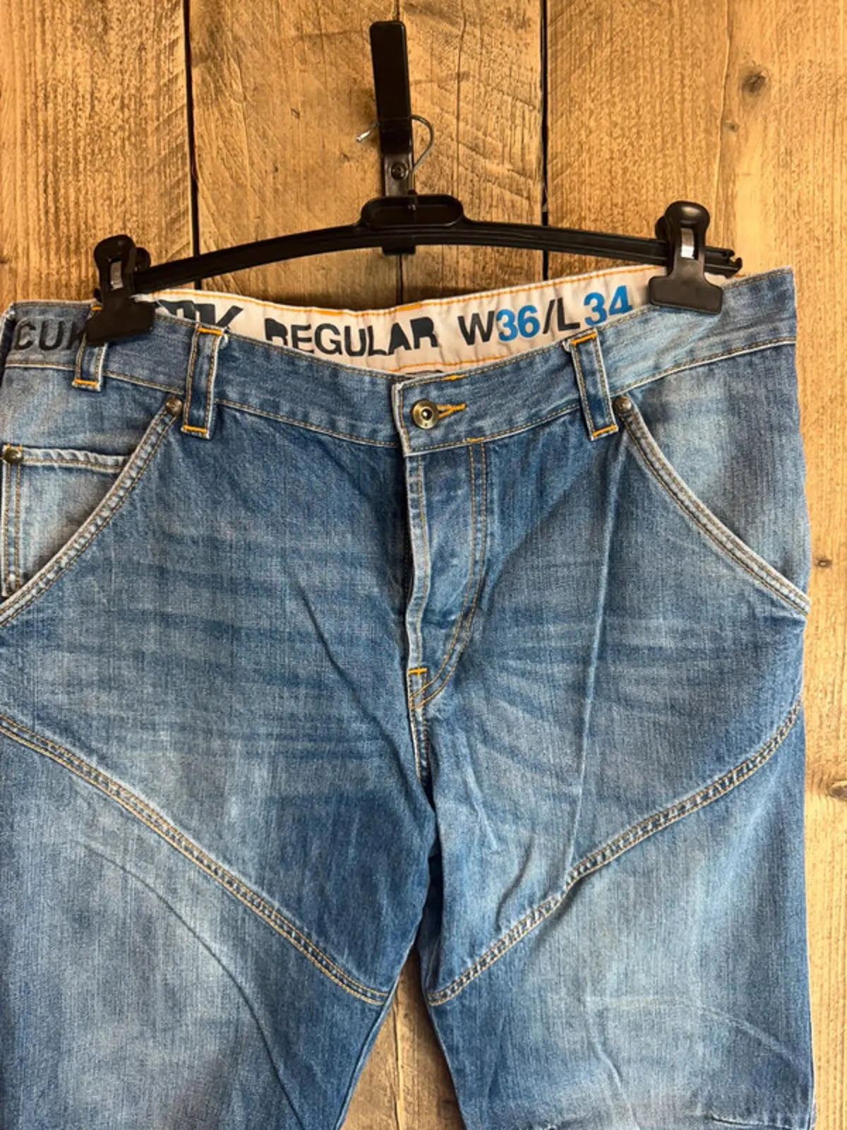 Vintage pair of men’s Y2K FCUK Jeans 36x34
