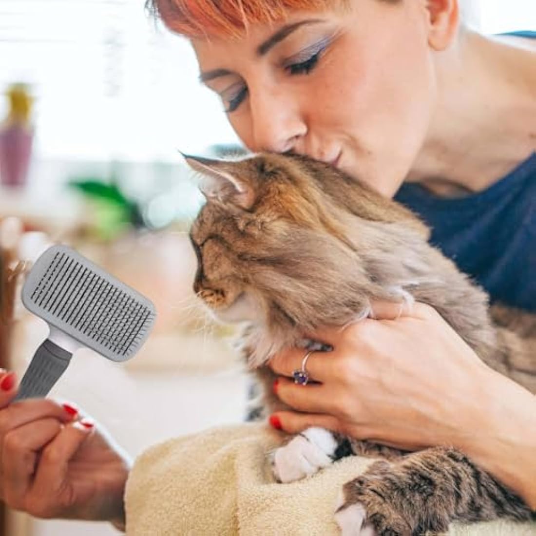 Self-Cleaning Slicker Brush for Dogs and Cats - Grey