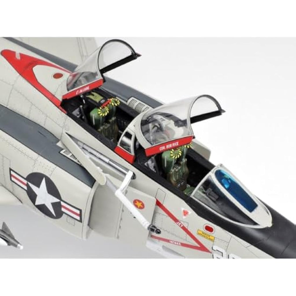 Tamiya 1:48 F-4B Phantom II McDonnell Douglas Plastic Model Kit