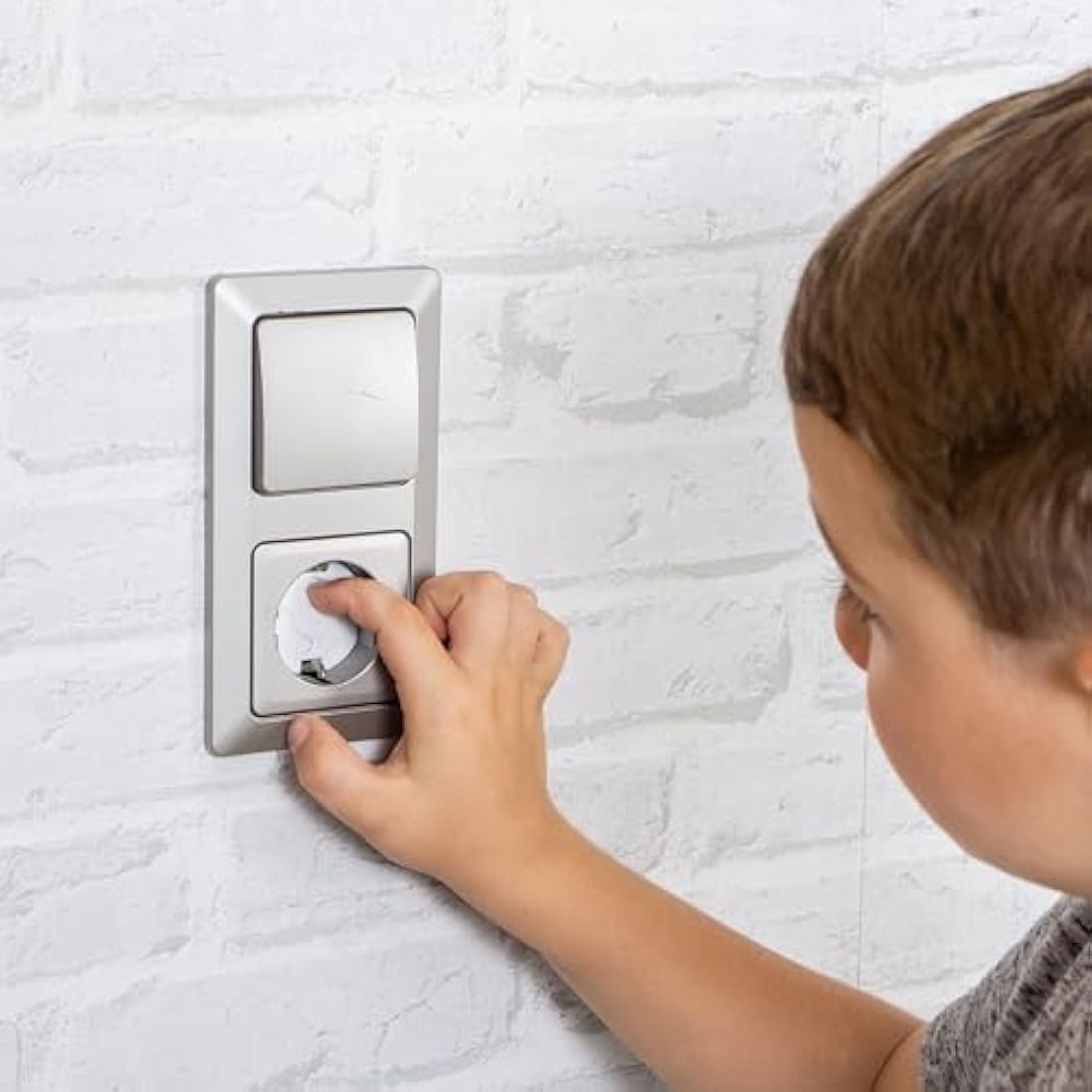 Steckdosenschutz zum Kleben – 20er Set Kindersicherung Typ F