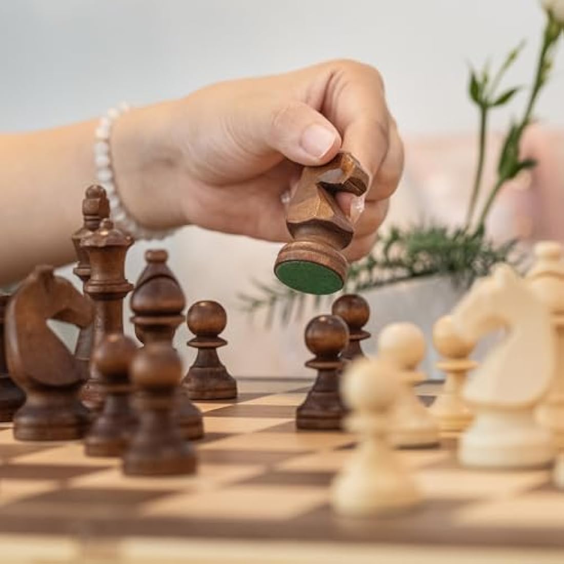 A&A 15" Magnetic Wooden Chess Set | Walnut Folding Board & Staunton Pieces
