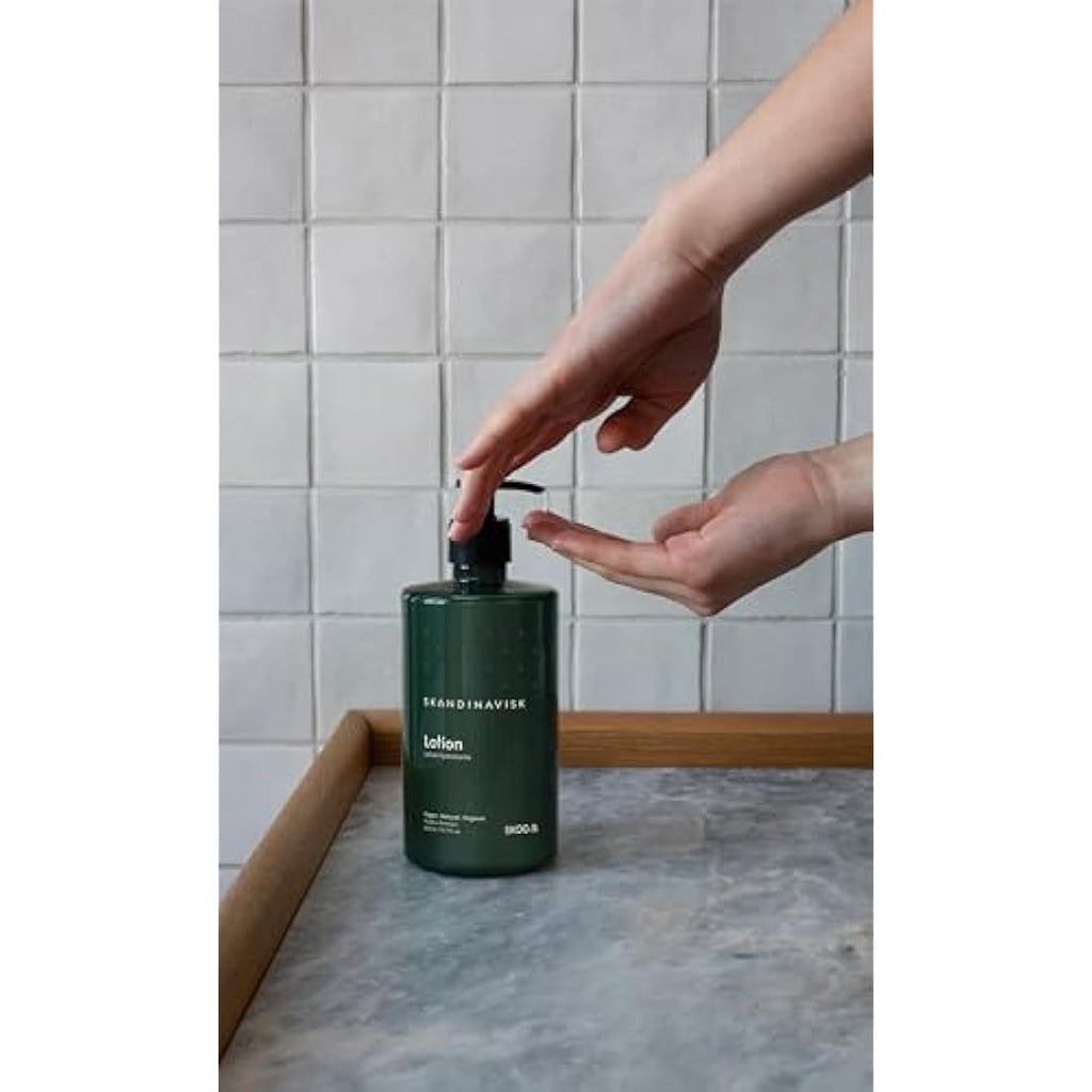 Skandinavisk SKOG Forest Hand & Body Lotion - Pine & Fir Cones - 500ml