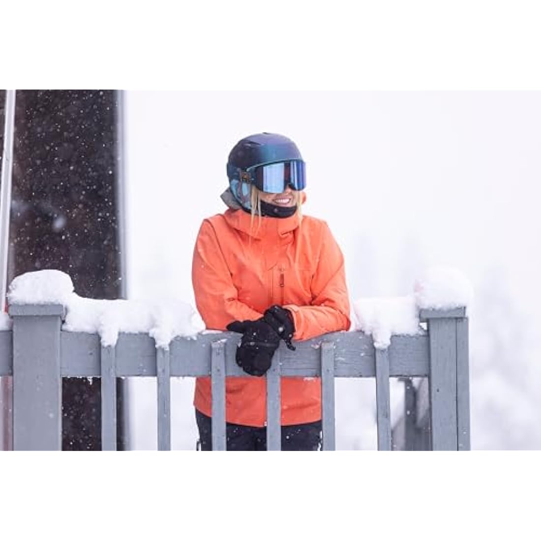 Giro Envi Spherical MIPS Women's Ski & Snowboard Helmet – Fidlock Buckle