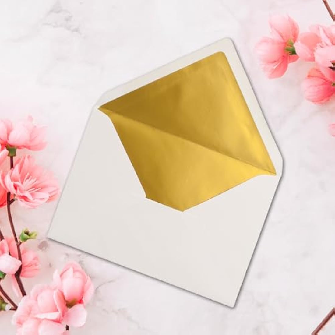 Neuser C6 Envelopes - White with Gold Metallic Lining - 120g/m² (100 Pack)