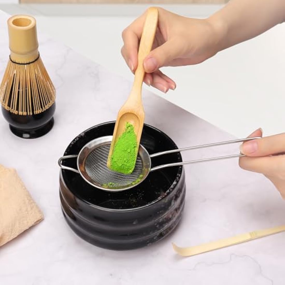 Geebuzz 6-Piece Matcha Whisk Set with Ceramic Bowl and Bamboo Whisk - Black