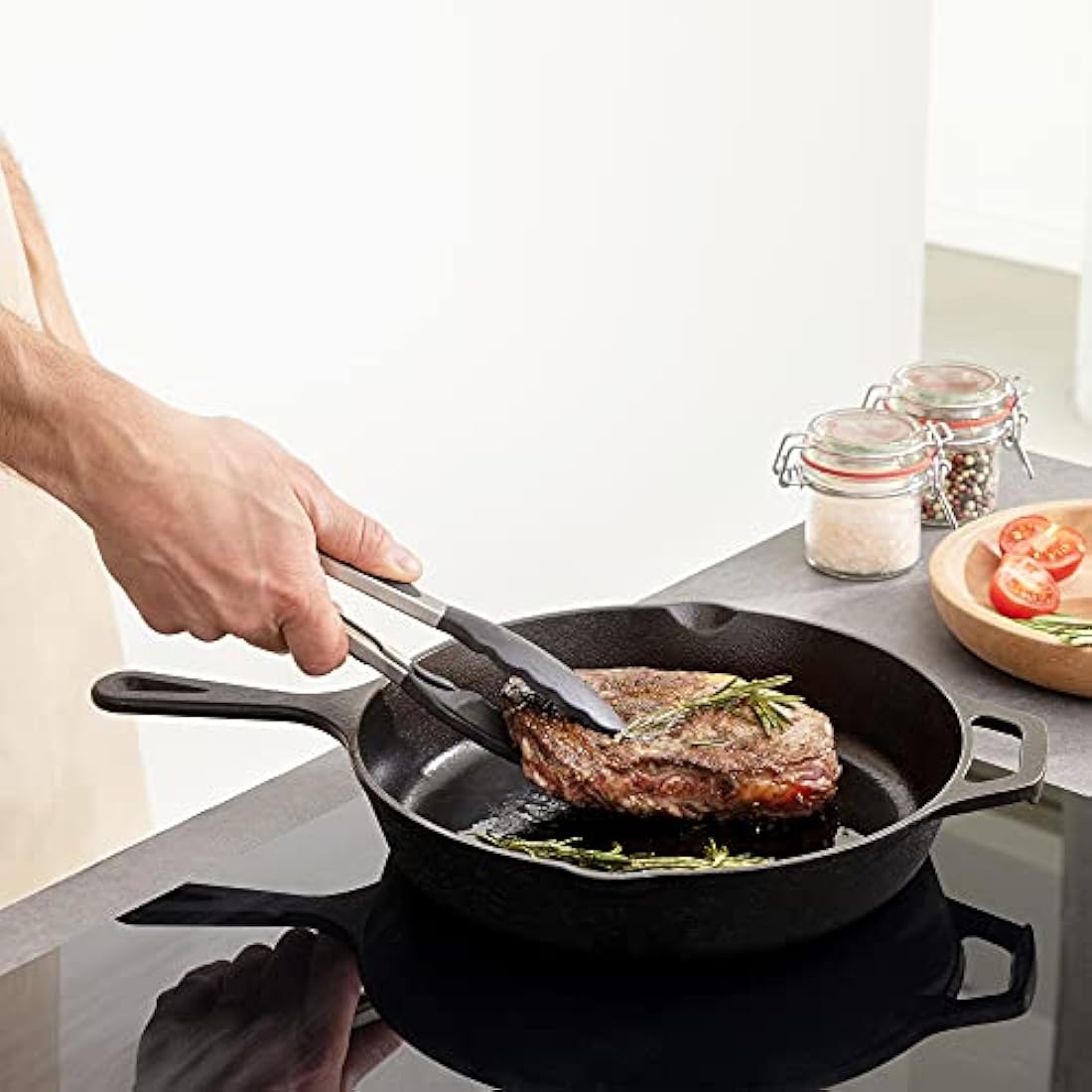 Navaris Pre-Seasoned Cast Iron Skillet Pan | 10 Inch Dual Handle Frying Pan
