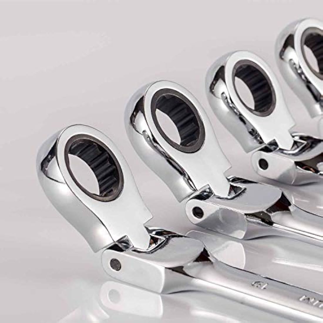 Qnkaa 12pc Metric Flex Head Ratchet Spanner Set | 8-19mm Chrome Vanadium