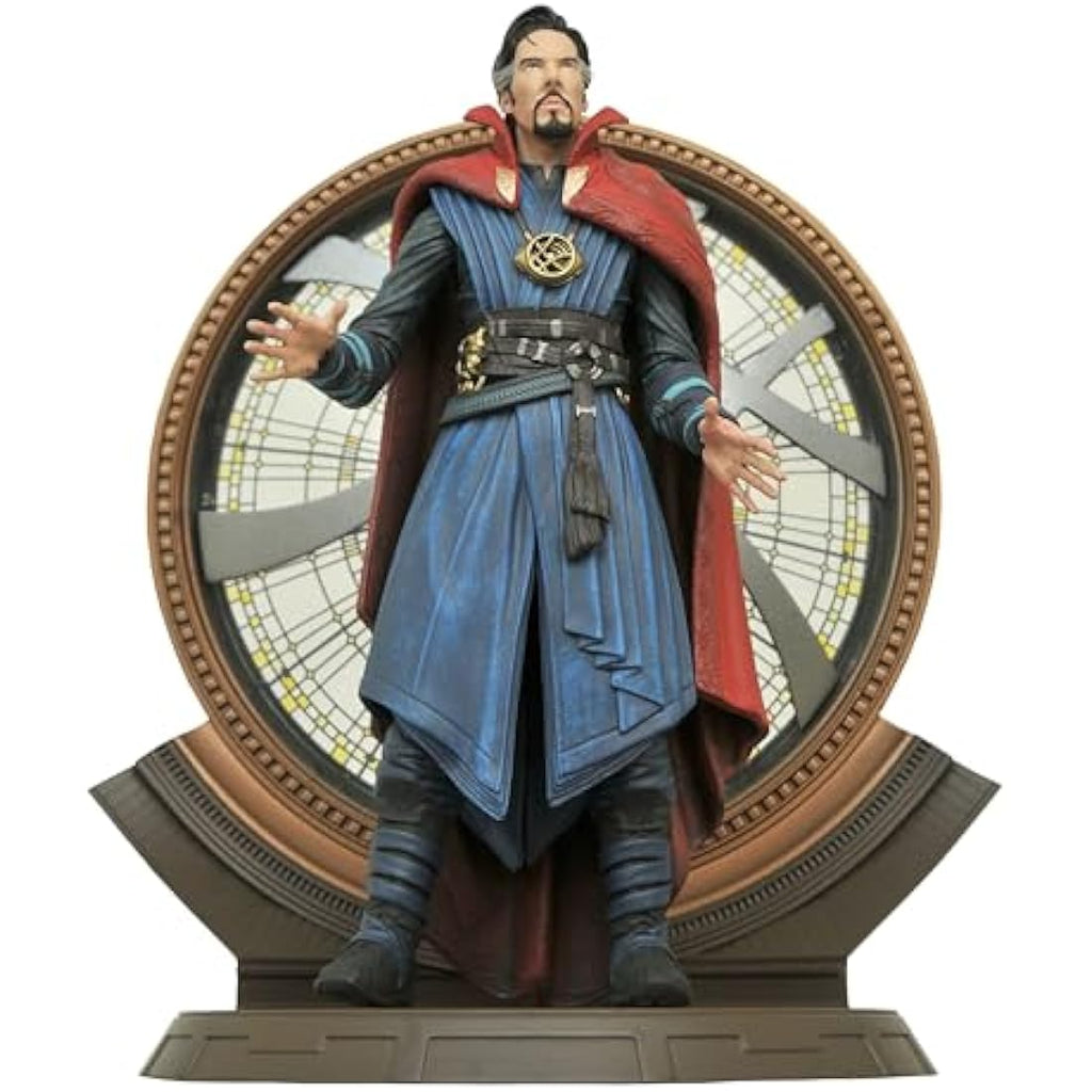 Diamond Select Marvel Doctor Strange Deluxe Action Figure - 18cm